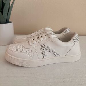 New MIA White Faux Leather Studded Lace Up Casual Sneakers Women’s 8